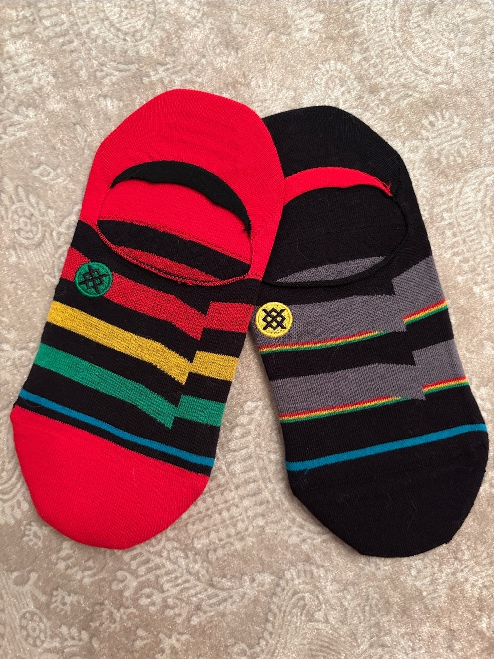 NWOT Stance Dwyane Wade 2-Pack NO SHOW Liner Socks Classic Striped Black Red